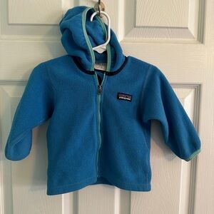 Patagonia baby hooded fleece - size 6-12 month - pre loved condition